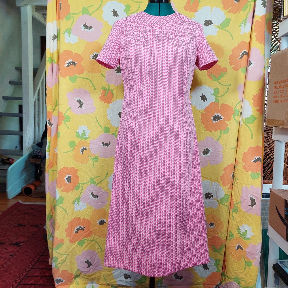 Vintage 1960s Pink Mod Dress Handmade Geometric Knit Midi Small